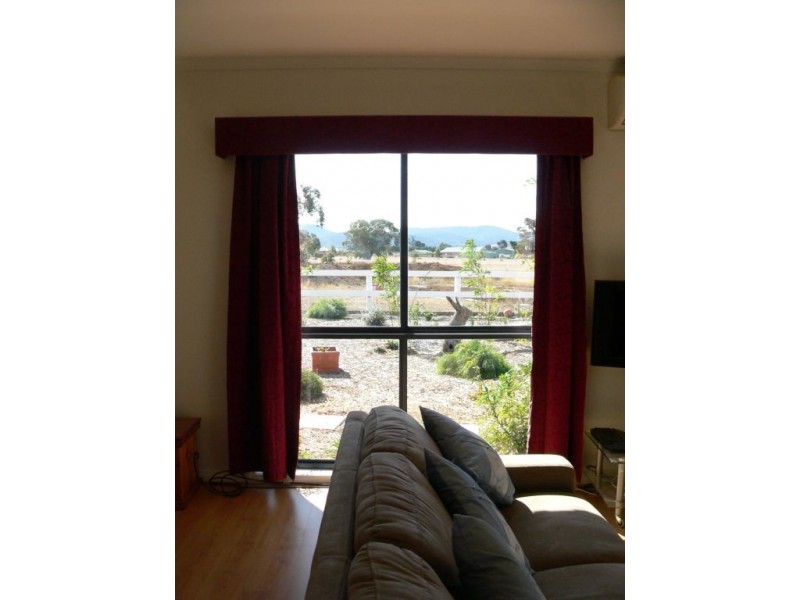 261 Sutherlands Road, Riddells Creek VIC 3431