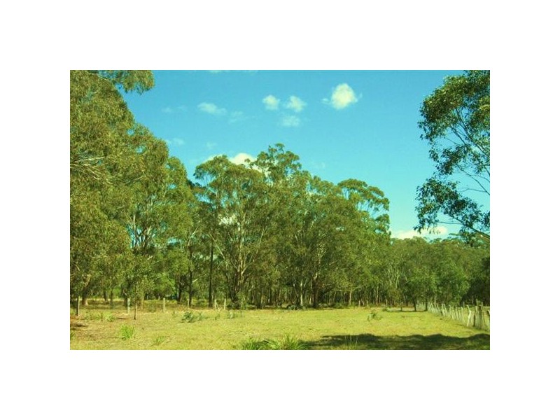 10  Centre Road, Raymond Island VIC 3880