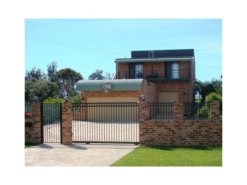 62 Eastbourne Avenue, Culburra Beach NSW 2540
