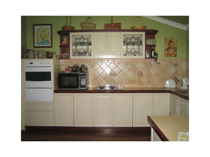 32 Crest Side Close, Gidgegannup WA 6083