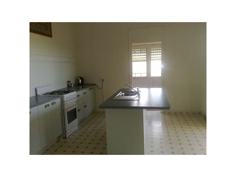 75 Downs Street, North Ipswich QLD 4305