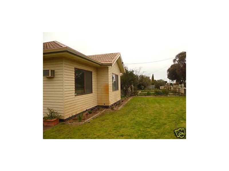 20 Rockley Street, Nhill VIC 3418
