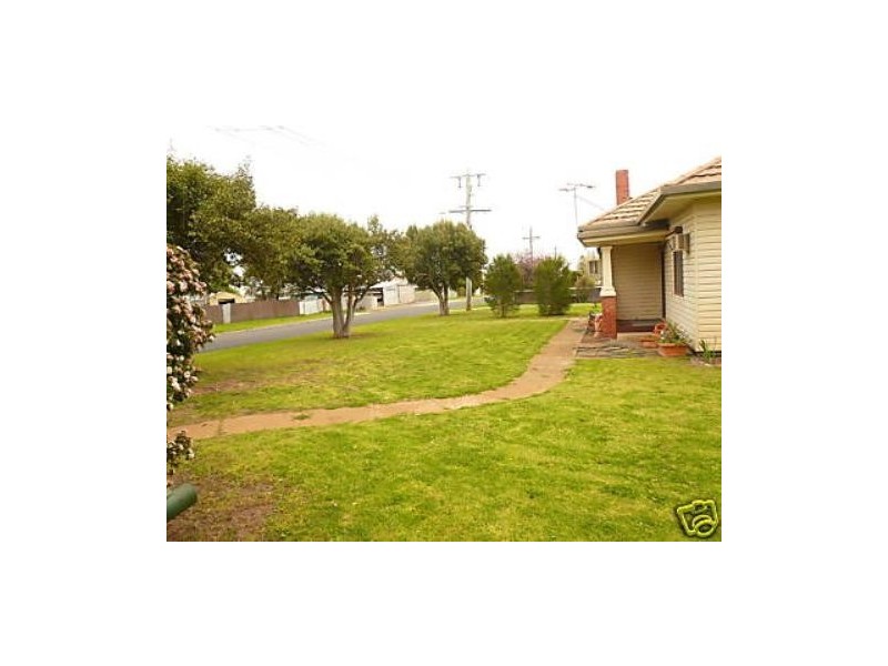 20 Rockley Street, Nhill VIC 3418