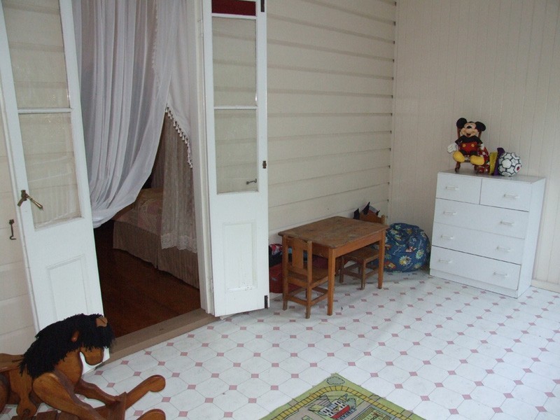23 Burnett St, Sadliers Crossing QLD 4305