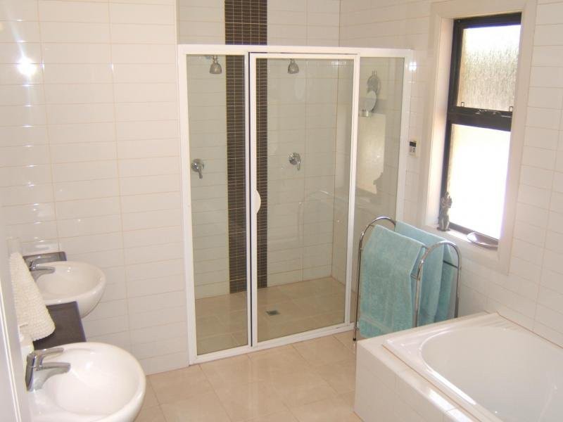 36 Sandville Avenue, Broadview SA 5083