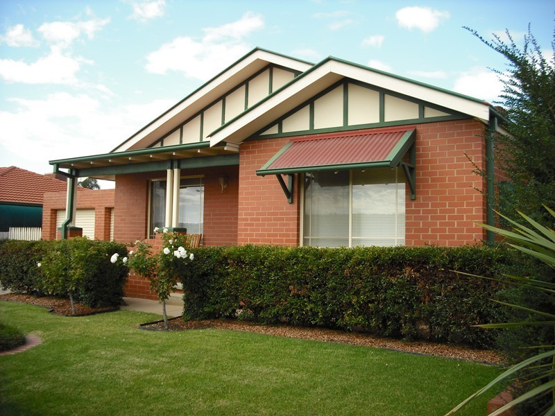 18 Nunkeri Street Glenfield, Wagga Wagga NSW 2650