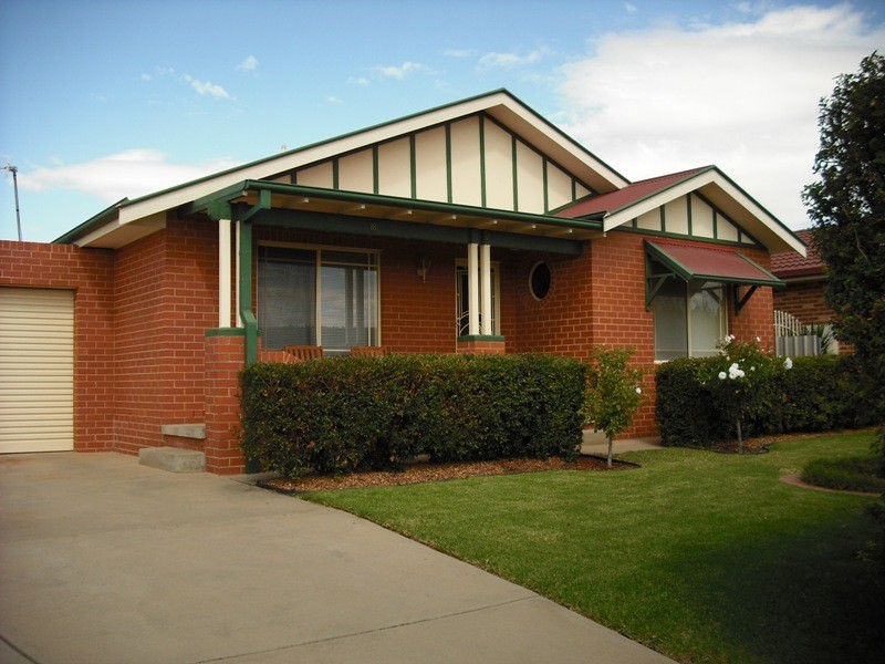 18 Nunkeri Street Glenfield, Wagga Wagga NSW 2650