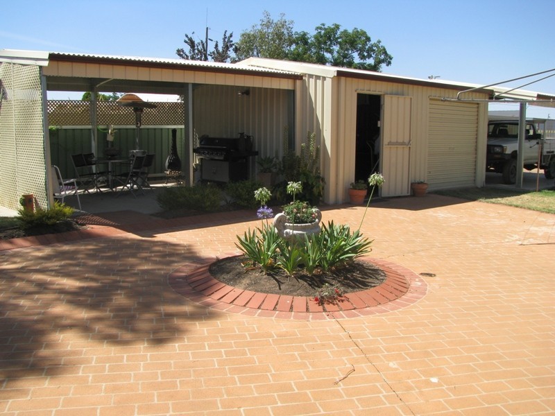 41 Cowabbie Street, Coolamon NSW 2701