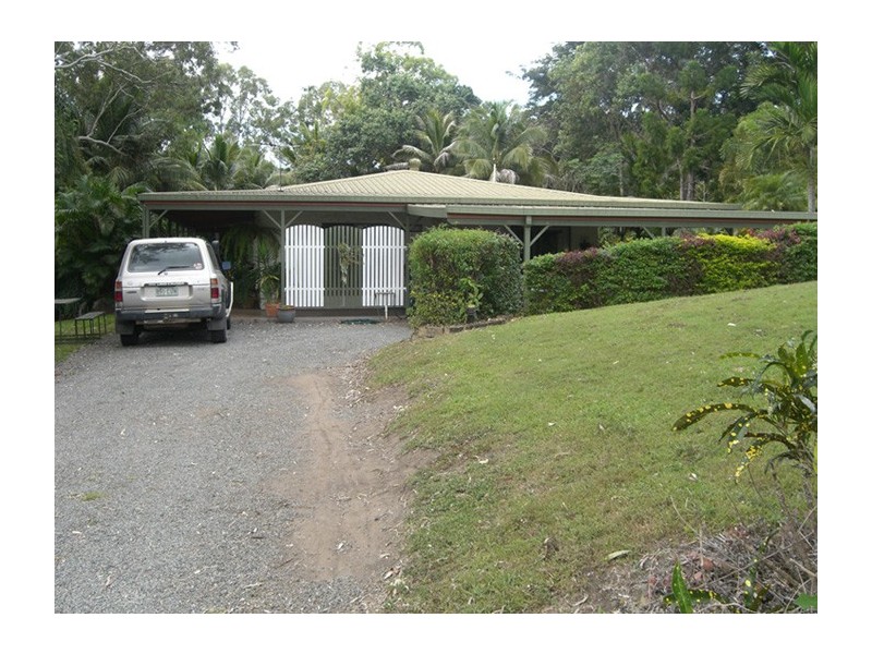 5 Lamberts Rd, Sarina QLD 4737