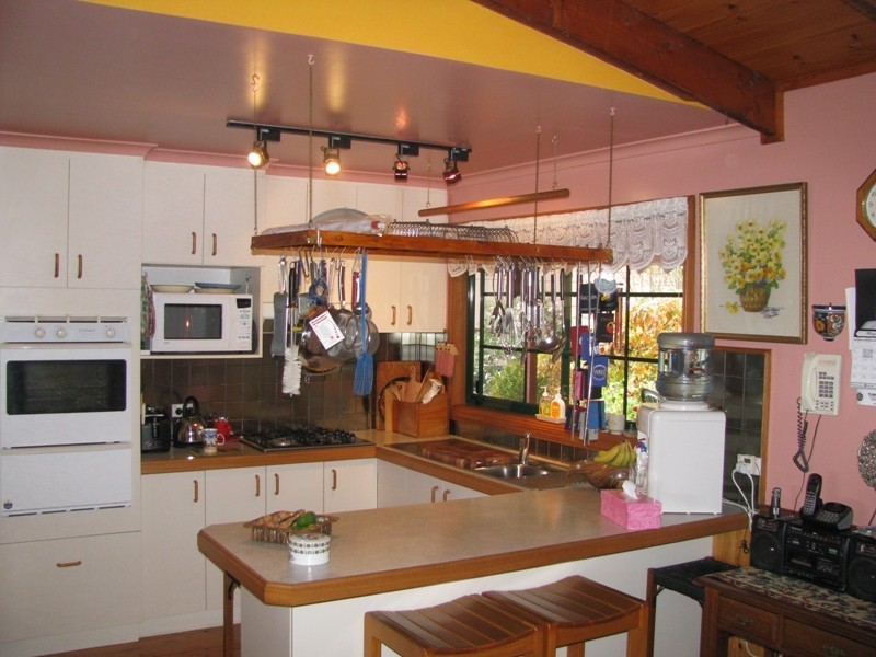 72 Carey Street, Tumut NSW 2720