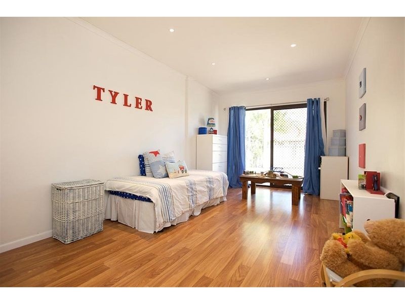 1/35 Morinda Way, Labrador QLD 4215