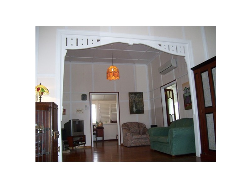 41 Brooks St, Railway Estate QLD 4810