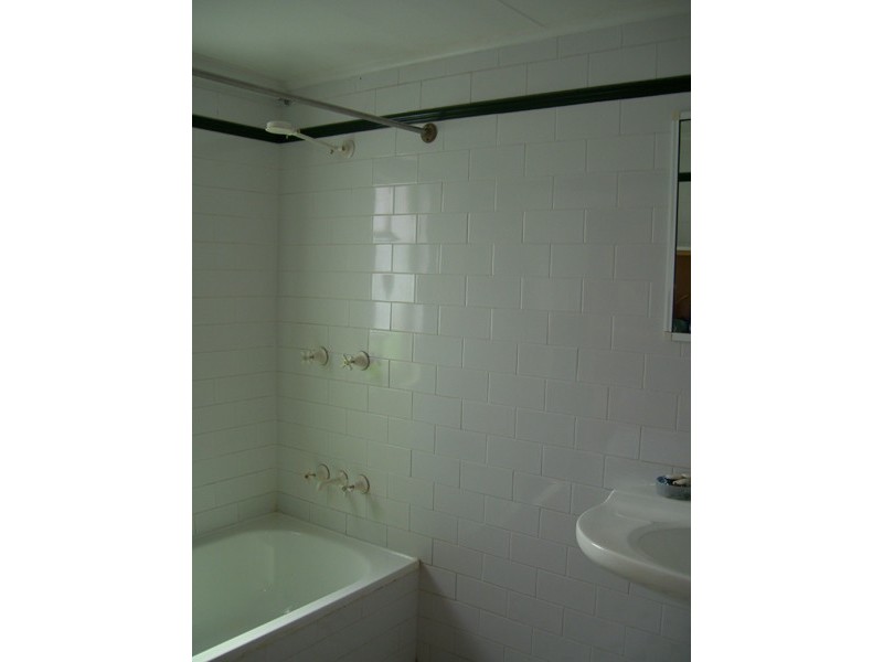 41 Brooks St, Railway Estate QLD 4810