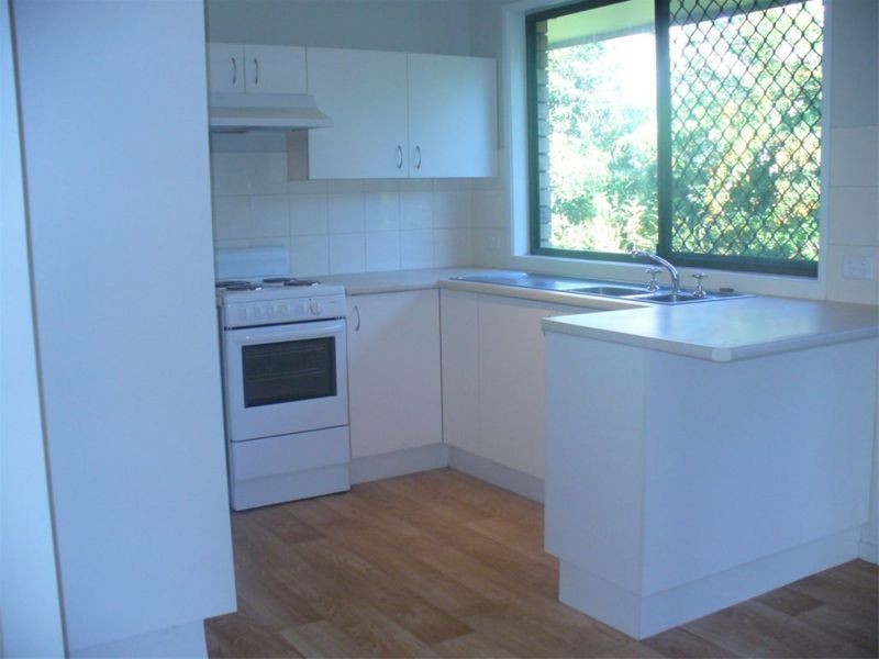 35 Milbong Street, Battery Hill QLD 4551