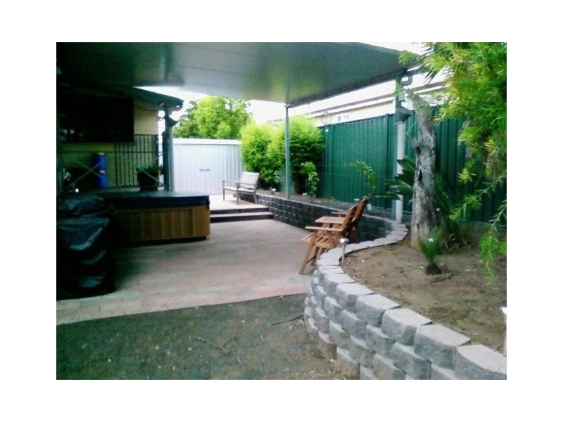 8 Bell Street, Monto QLD 4630