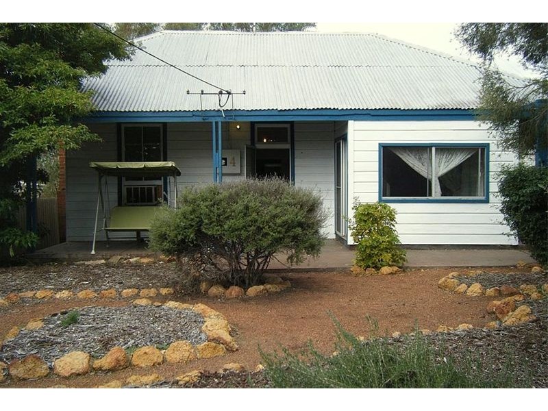4 Stoke Avenue, Northam WA 6401