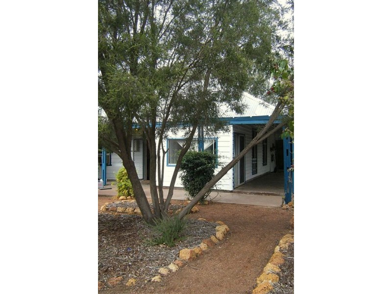 4 Stoke Avenue, Northam WA 6401