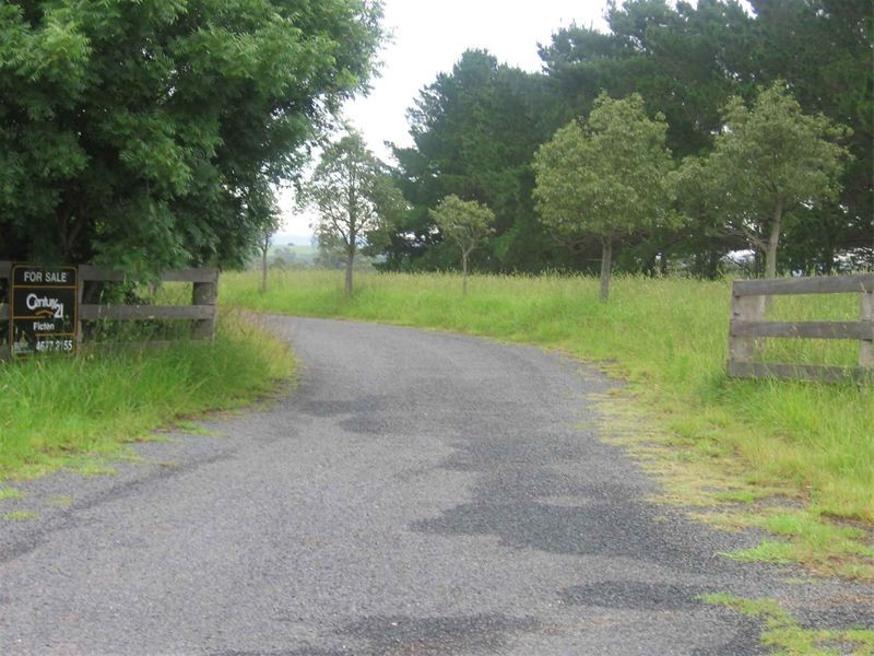 112 Mount View Close, Razorback NSW 2571