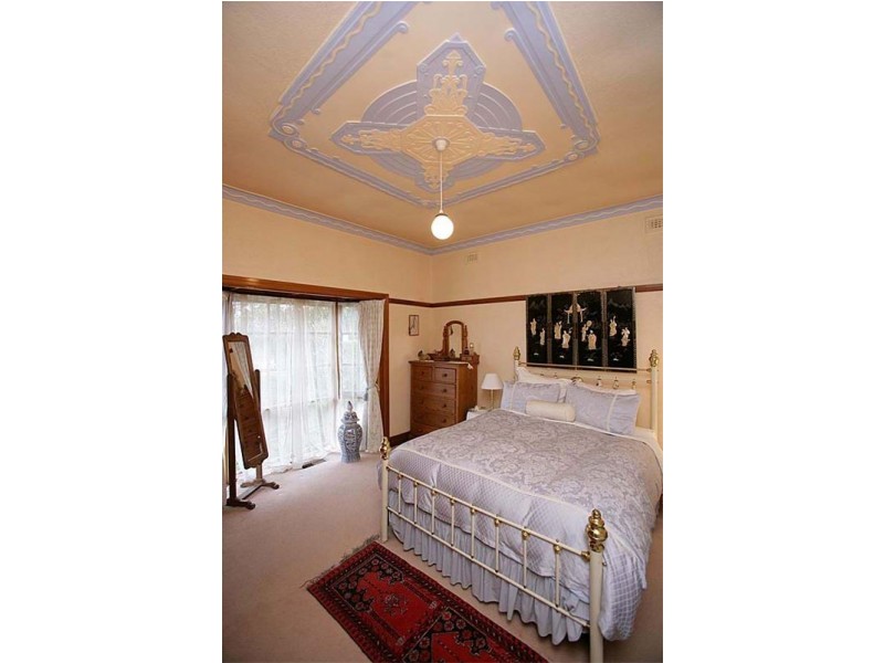 6 Royal Parade, Pascoe Vale South VIC 3044