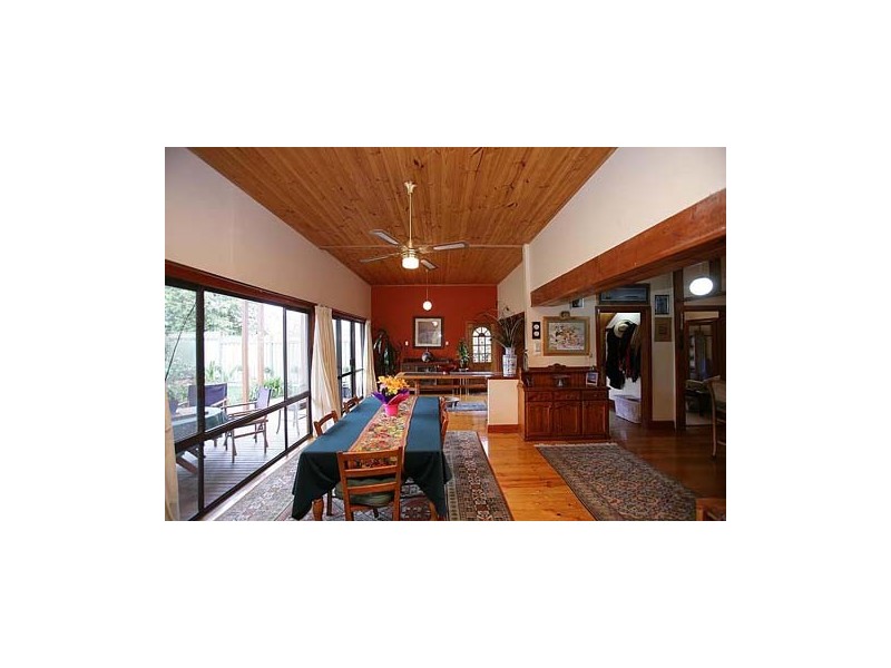 6 Royal Parade, Pascoe Vale South VIC 3044