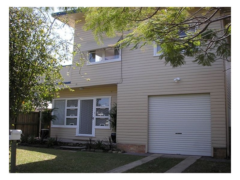 21 Molucca Avenue, Palm Beach QLD 4221