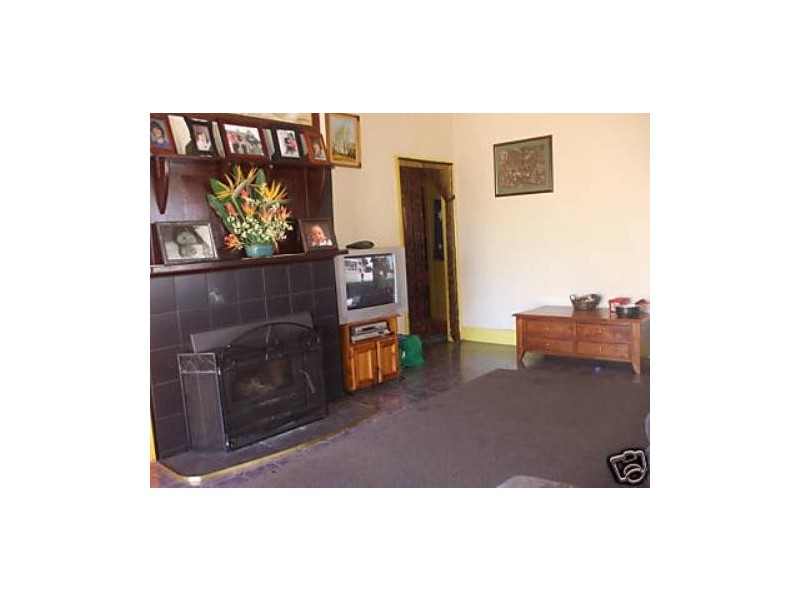 94 Hamilton Road, St Arnaud VIC 3478