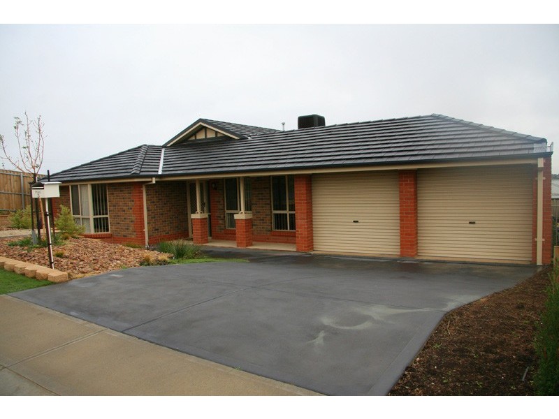 3 Edithburgh Ave, Seaford Rise SA 5169
