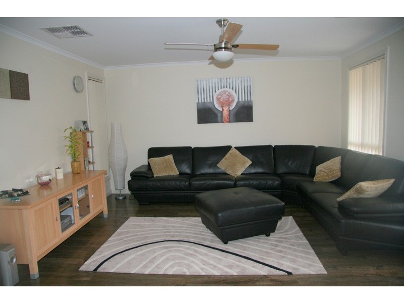 3 Edithburgh Ave, Seaford Rise SA 5169
