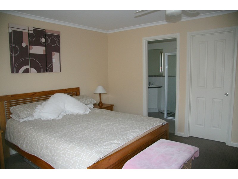 3 Edithburgh Ave, Seaford Rise SA 5169