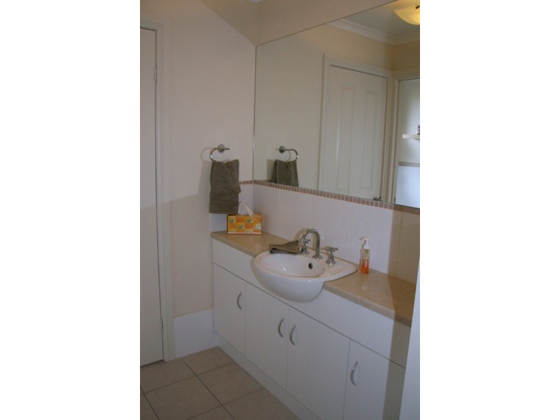 3 Edithburgh Ave, Seaford Rise SA 5169