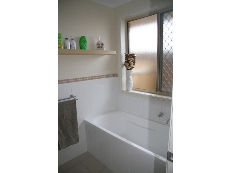 3 Edithburgh Ave, Seaford Rise SA 5169