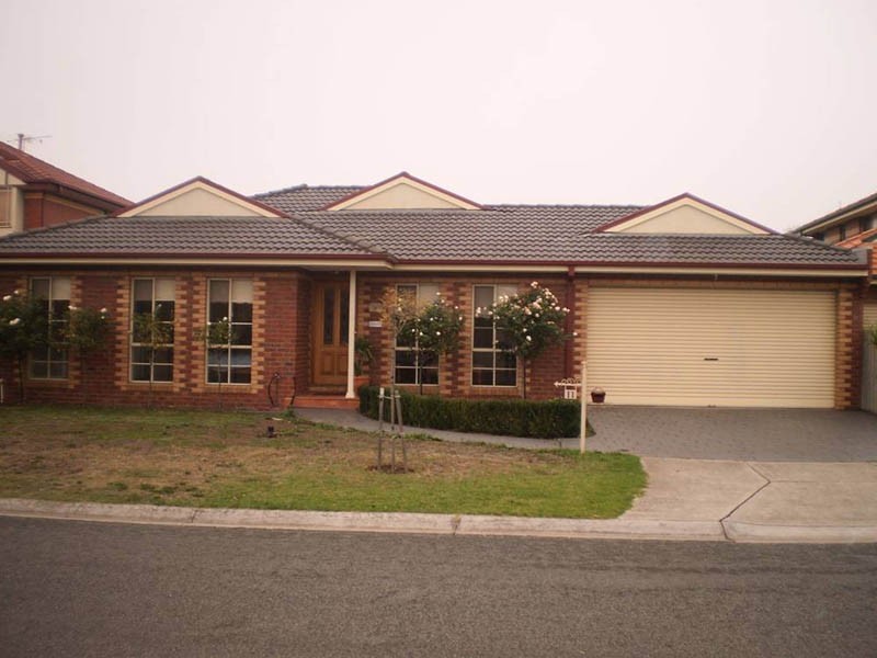 11 Overland Place, Keilor East VIC 3033