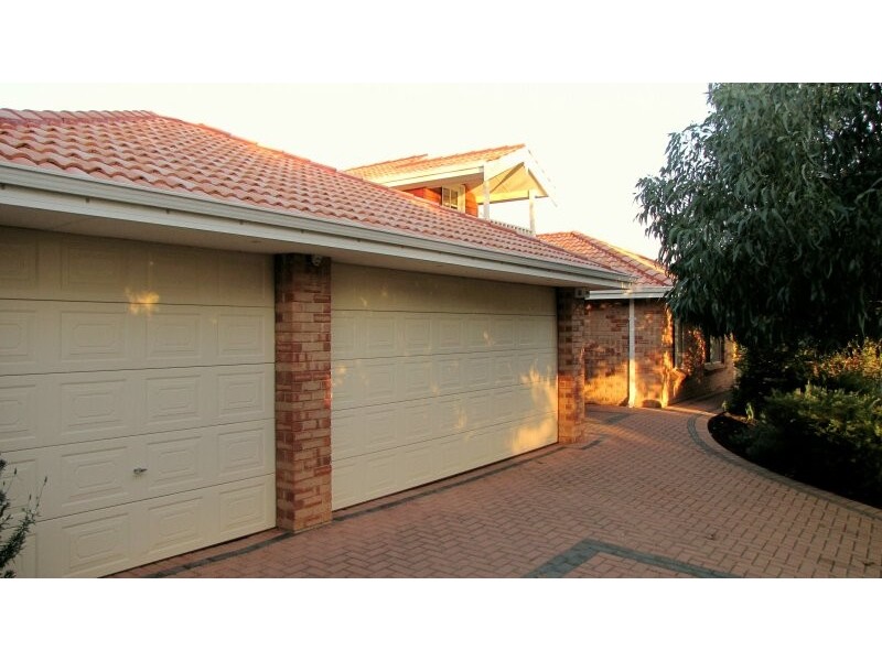 75 Huxtable Terrace, Baldivis WA 6171