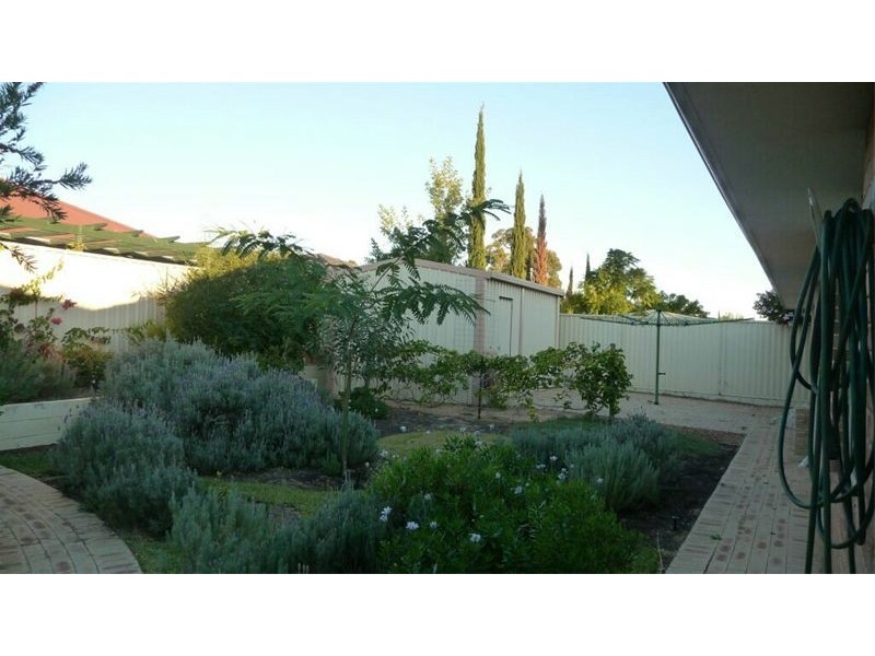 75 Huxtable Terrace, Baldivis WA 6171