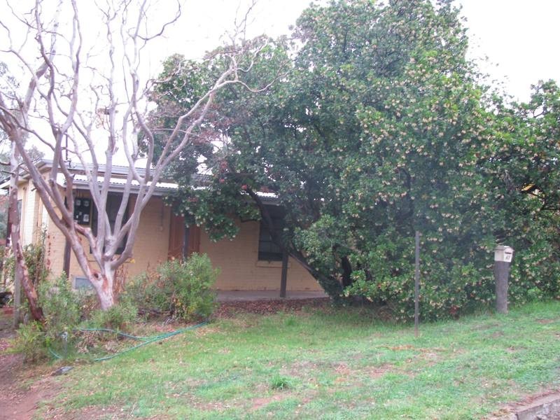 42 Carey Street, Tumut NSW 2720