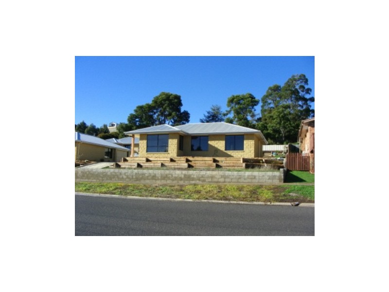 47 – 49 River Road, Ambleside TAS 7310