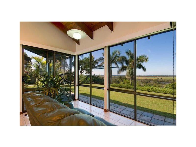 48 Twin Peaks Road, Bli Bli QLD 4560