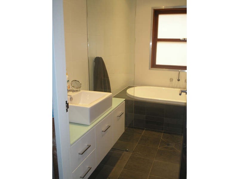 16 Consul Road, Brookvale NSW 2100