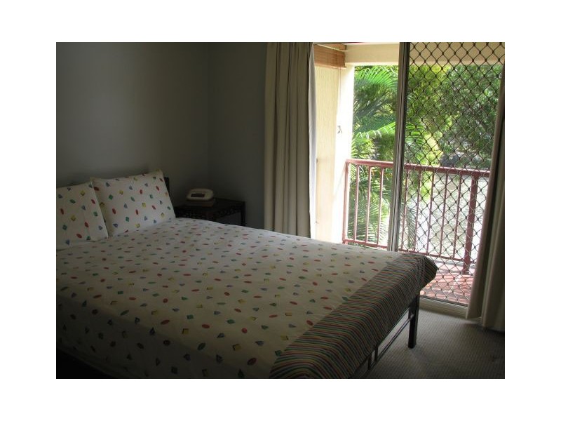 4/102 Alexander Drive, Highland Park QLD 4211