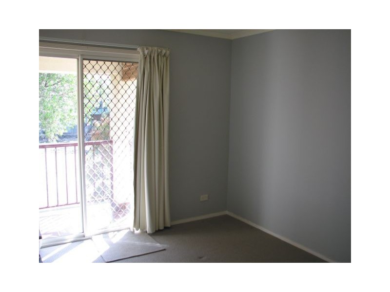 4/102 Alexander Drive, Highland Park QLD 4211