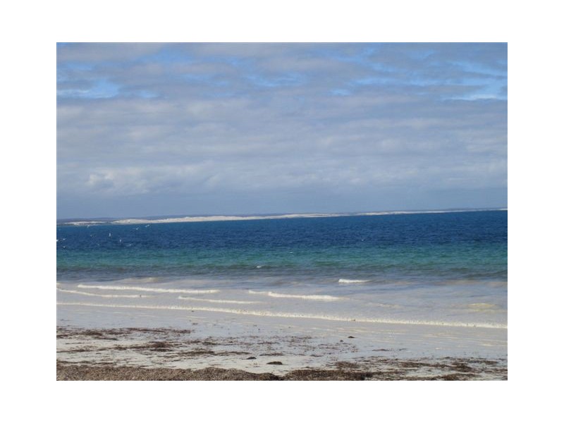 71 The Esplanade, Fowlers Bay SA 5690