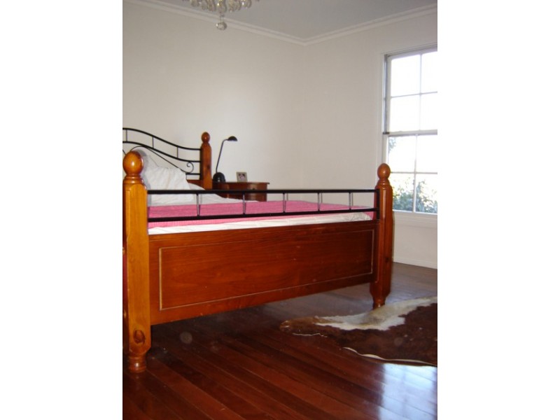 76 Poinciana Waters, Broadbeach Waters QLD 4218