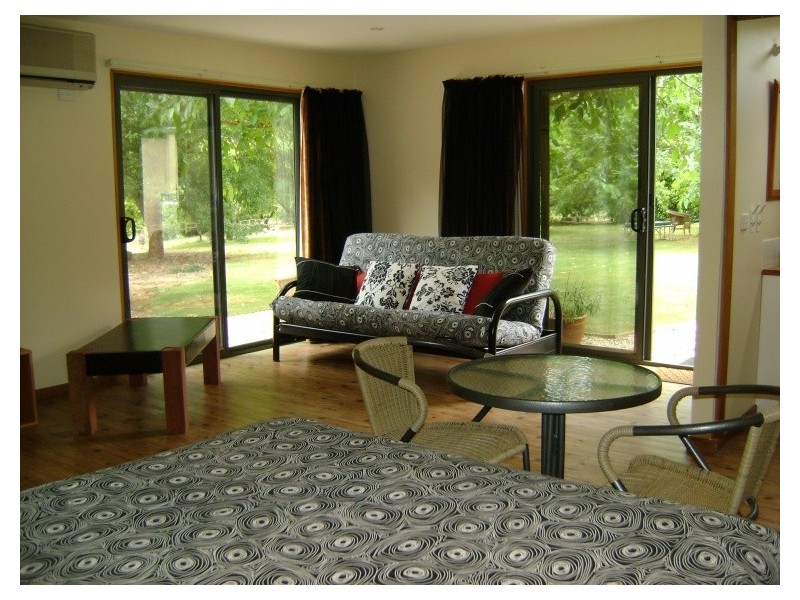 7103 Great Alpine Road Porepunkah, Bright VIC 3741