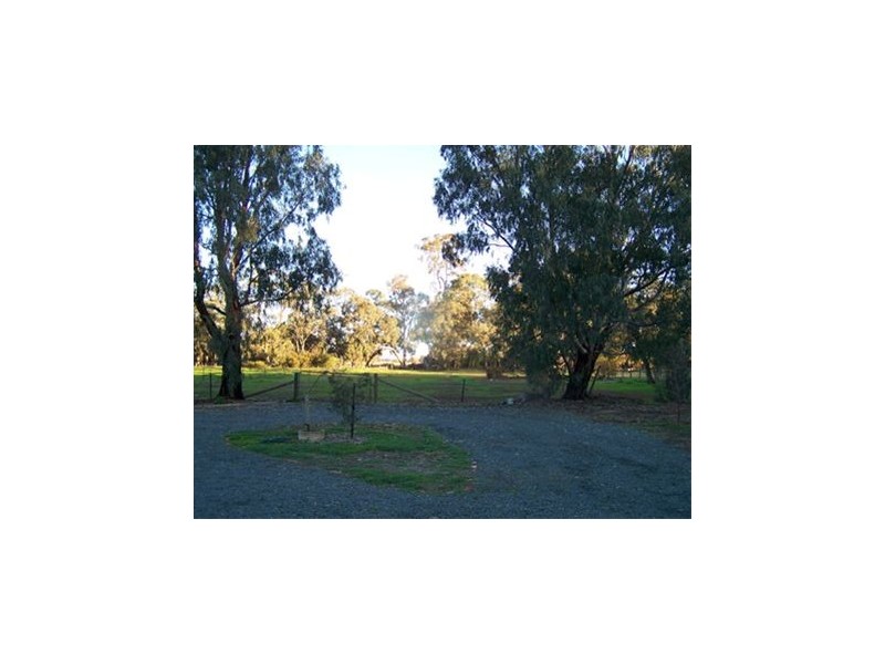 322 Bangerang Road, Echuca VIC 3564