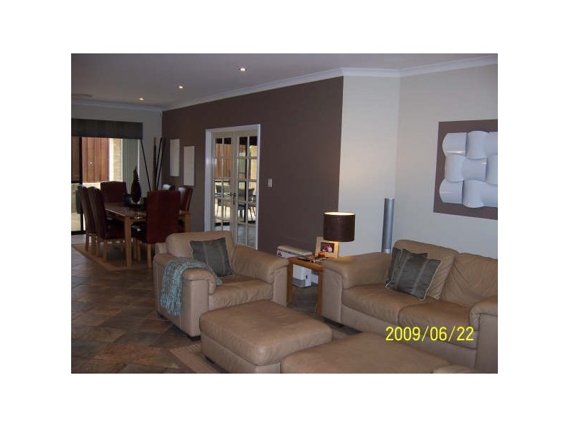 34 Dumaresq Loop, Quinns Rocks WA 6030