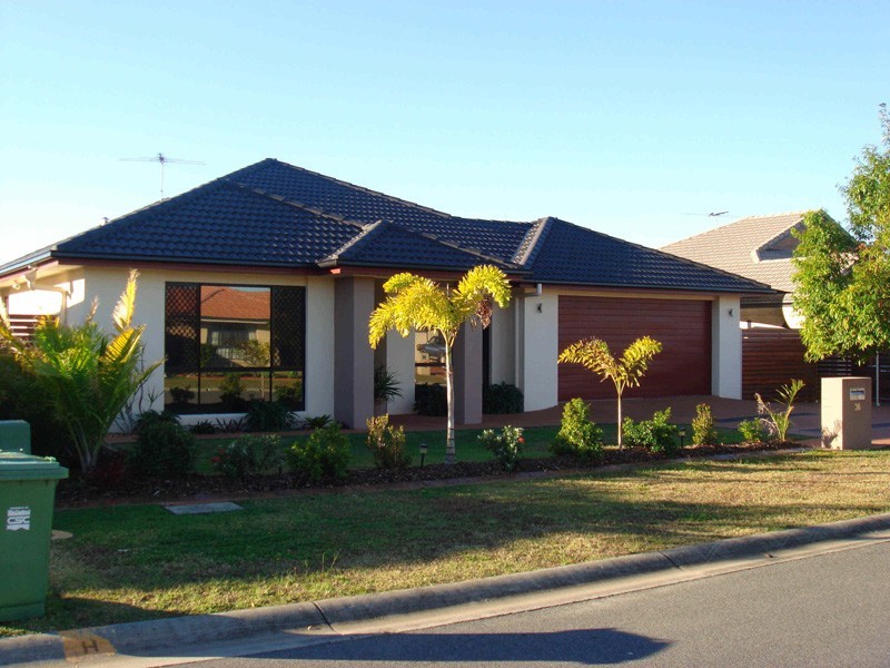 36 Mossman Way, Sandstone Point QLD 4511