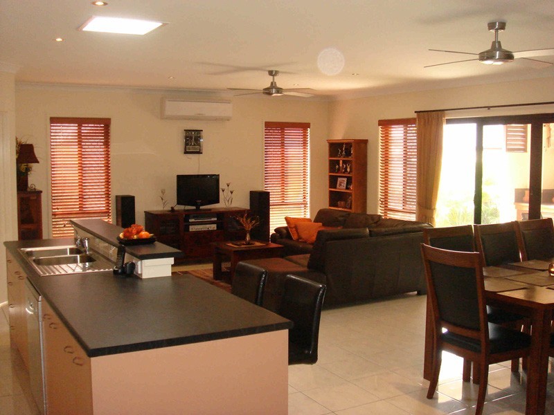 36 Mossman Way, Sandstone Point QLD 4511