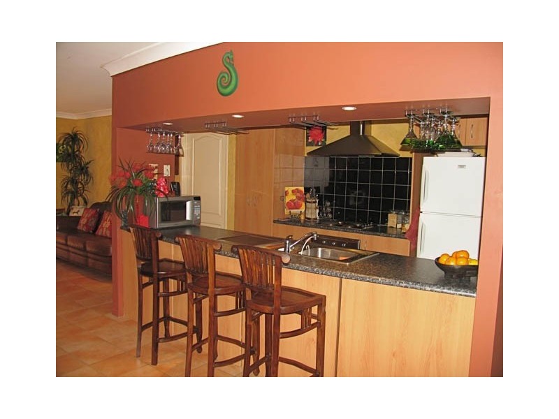 2/50 Inwood Circuit, Merrimac QLD 4226