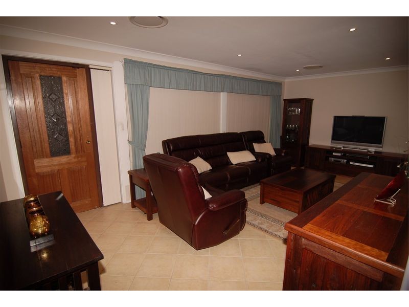 7 Ibis Place, St Clair NSW 2759