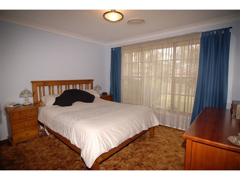 7 Ibis Place, St Clair NSW 2759